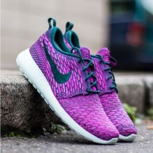 NIKE WMNS ROSHE ONE FLYKNIT DARK ATOMIC TEAL/ DARK ATOMIC TEAL-WADE PURPLE